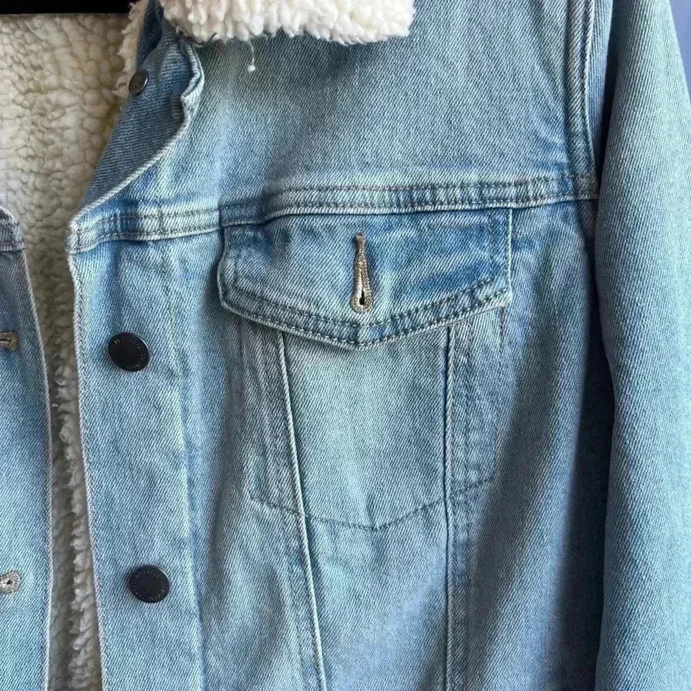 Universal Thread Denim Jacket - Large - image 3